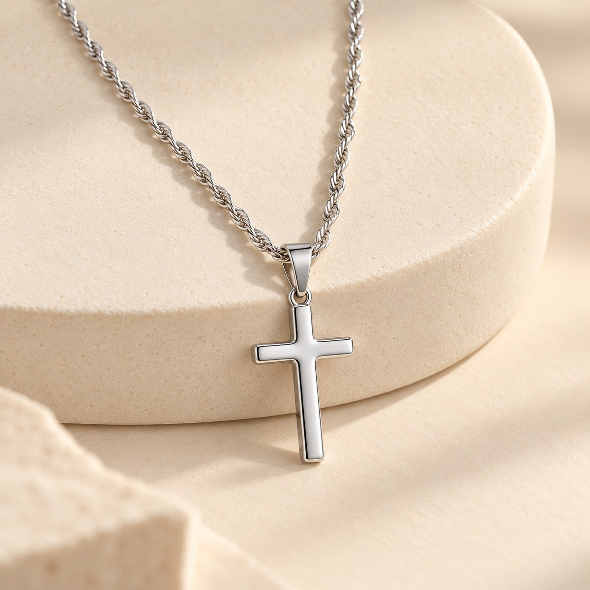 Collar de Cruz plateado